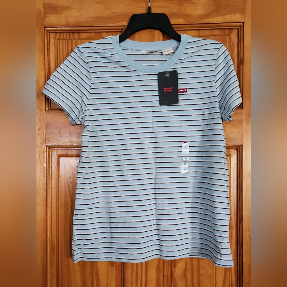 Levi's Shirt Women's Size Medium Blue with Stripes NWT